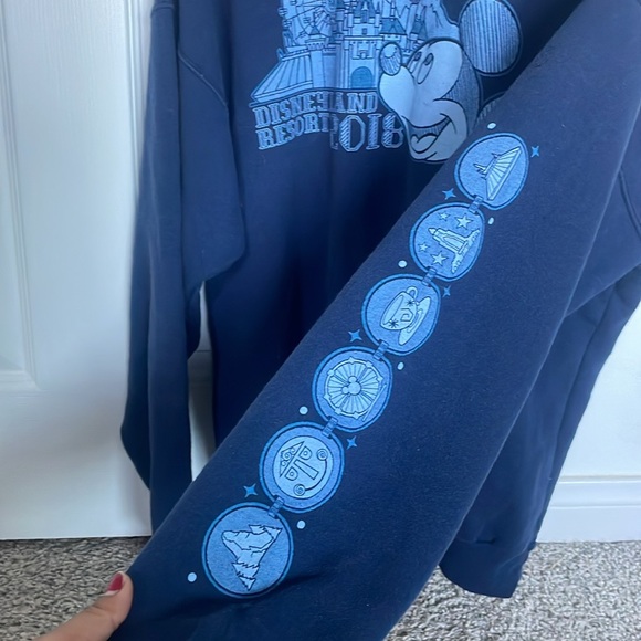 Disney crewneck - Picture 3 of 5